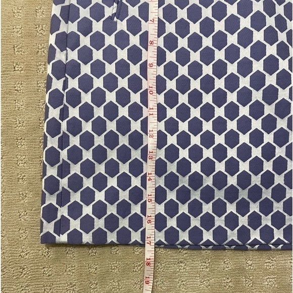 LOFT Outlet Short Skirt with Geometric Design, Periwinkle, Sz 2P - Picture 5 of 7